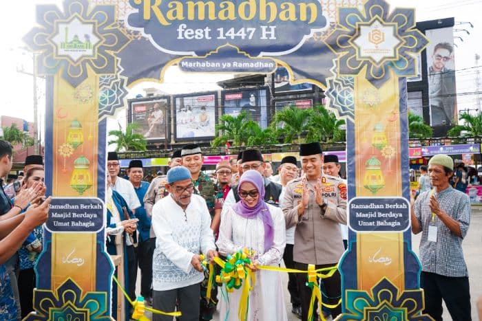 buka_ramadan_fest_di_labuhanbatu_bupati_maya_hasmita_sampaikan_tiga_poin_penting