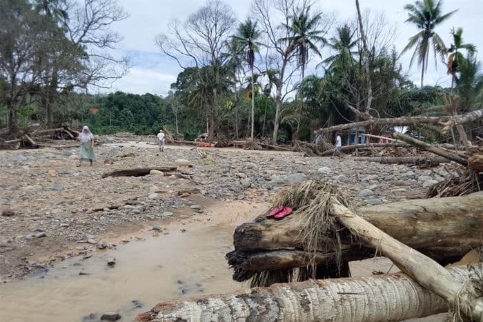 desa_lubuk_ampolu_terancam_hilang_warga_tapteng_minta_presiden_turunkan_alat_berat