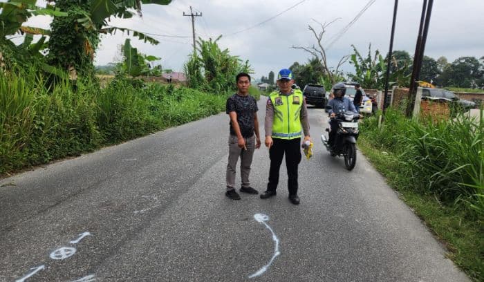 pulang_melayat_siswi_sman_1_pematangsiantar_tewas_kecelakaan_di_simalungun_