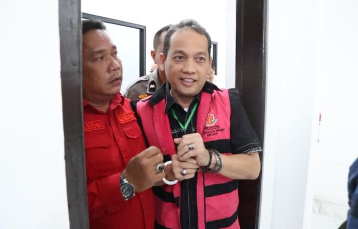 sidang_korupsi_bbm_solar_subsidi_eks_camat_medan_polonia_senilai_rp332_juta_ditunda
