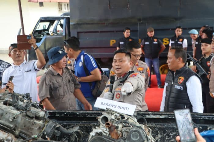 dua_pencuri_mesin_mobil_ambulans_di_nias_selatan_ditangkap
