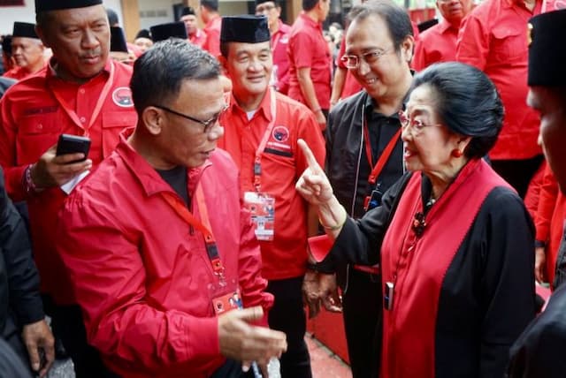 megawati_minta_bupati_tapteng_jaga_geopark_kaldera_toba_warisan_dunia_di_ujung_tanduk_