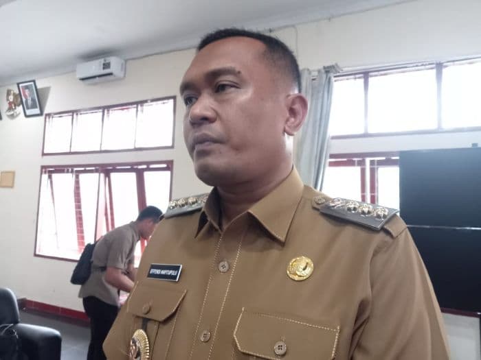 pemkab_toba_upayakan_bangun_rs_tipe_d_untuk_tiga_kecamatan