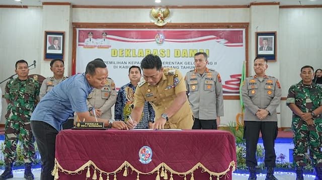 212_calon_kades_di_deli_serdang_siap_bertarung_pemkab_gelar_deklarasi_damai
