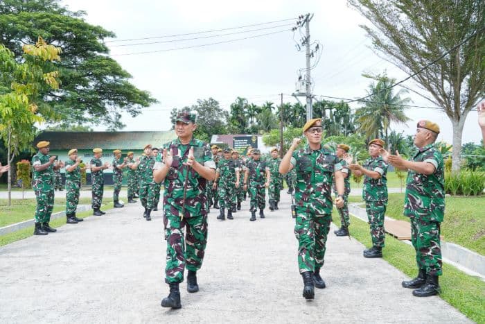 cek_kesiapan_arhanud_di_pancur_batu_panglima_kodam_ibb_prajurit_harus_tangguh