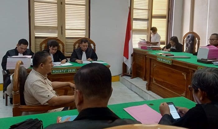 kuasa_hukum_sebut_eks_ppk_disdik_langkat_tak_terlibat_korupsi_smartboard_rp295_miliar