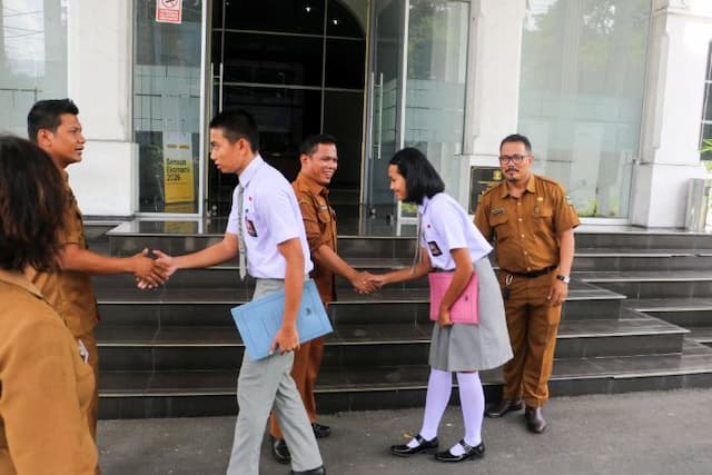 pelajar_sman_1_dan_sman_4_pematangsiantar_lolos_seleksi_paskibraka_sumut