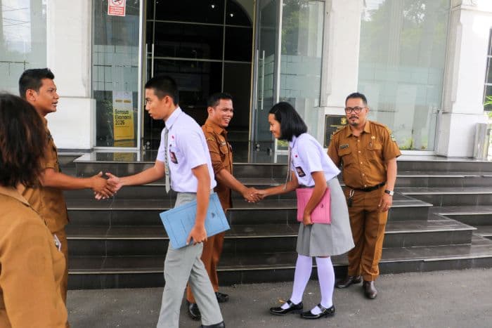 pelajar_sman_1_dan_sman_4_pematangsiantar_lolos_seleksi_paskibraka_sumut