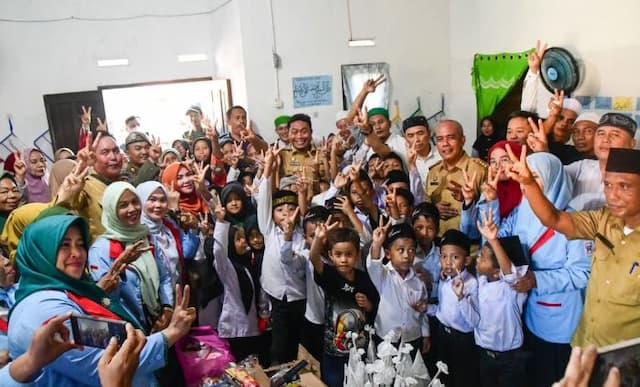 pemkab_deli_serdang_dukung_guru_tahfidz_dalam_pencegahan_narkoba_di_pantai_labu