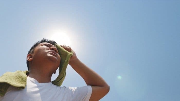 cuaca_panas_ekstrem_bisa_sebabkan_heat_stroke_warga_diminta_waspada