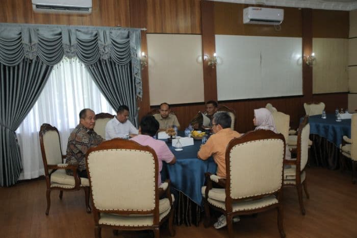 pln_dan_pemkab_asahan_matangkan_pembangunan_jaringan_listrik_untuk_dusun_viii_desa_pertahanan