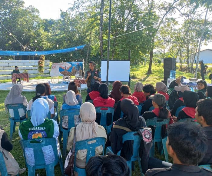 mengedukasi_konservasi_genetika_fakultas_pertanian_uisu_ajak_pemuda_tanam_200_bibit_pohon