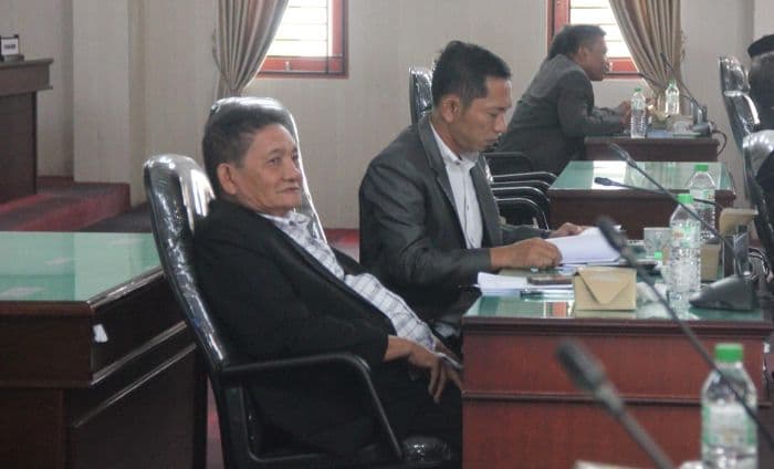 kecewa_jawaban_bupati_fraksi_simalungun_madani_soroti_jalan_rusak_puluhan_tahun_