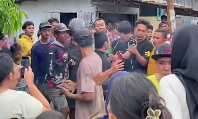 pencuri_motor_di_deli_serdang_babak_belur_usai_aksinya_dipergoki_warga_