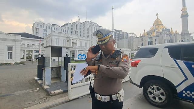 sopir_truk_air_mineral_diduga_panik_ini_cerita_dari_dalam_kabin_saat_kecelakaan_maut_di_sibolangit