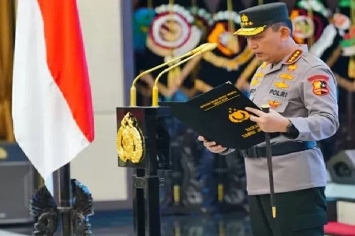 kapolri_lantik_tujuh_pejabat_utama_mabes_polri_dan_tujuh_kapolda_baru_ini_daftar_lengkapnya