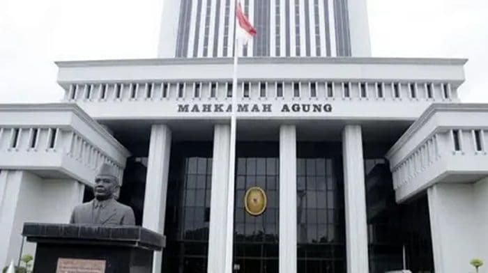mahkamah_agung_luncurkan_13_aplikasi_inovatif_di_hut_ke80