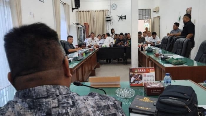 gangguan_ketenteraman_warga_kelurahan_melayu_adukan_penangkaran_burung_walet_ke_dprd_pematangsiantar