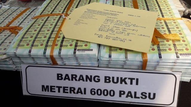 kronologi_terbongkarnya_sindikat_meterai_ilegal_di_lima_provinsi