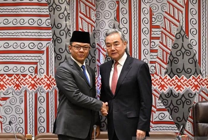 richina_bahas_antisipasi_kejahatan_siber_dan_ekstremisme_