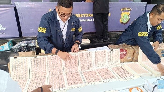sindikat_meterai_palsu_dibongkar_ini_4_ciri_meterai_asli_rp10000_