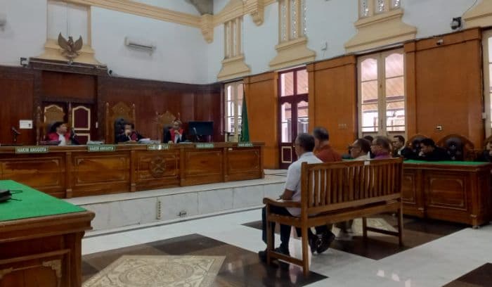 tuntutan_empat_terdakwa_korupsi_inalum_ditunda_lagi_hakim_ingatkan_jaksa_