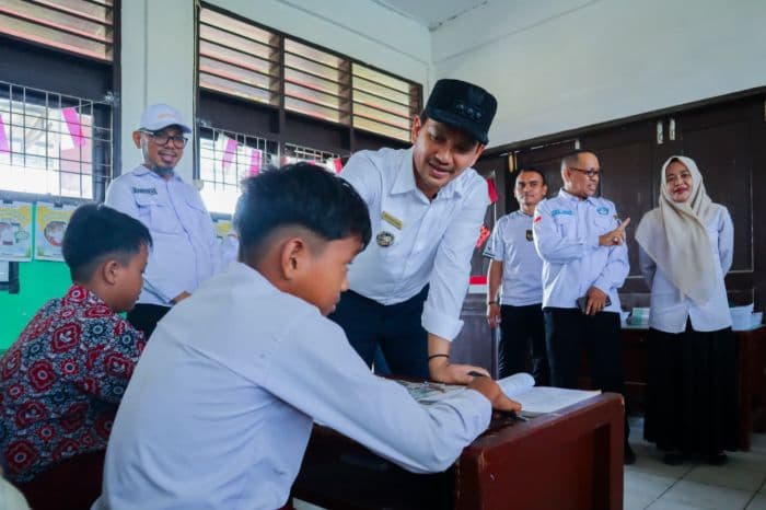 wali_kota_tebing_tinggi_minta_siswa_yang_belum_terima_pip_segera_didata