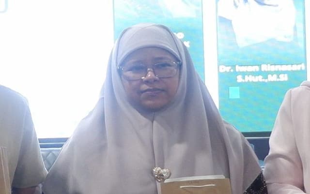 akademisi_masyarakat_masih_terjebak_mindset_lama_kayu_dianggap_satusatunya_hasil_hutan