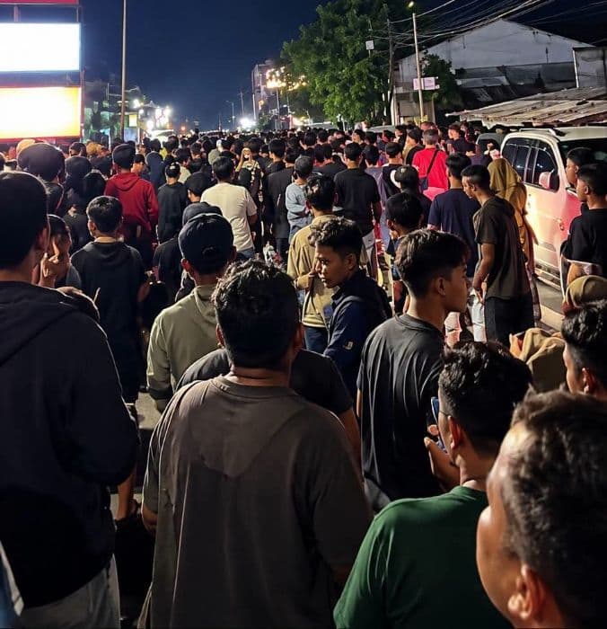 bentrok_di_tanjung_morawa_1_tewas_dan_8_warga_terluka_senpi_ditemukan