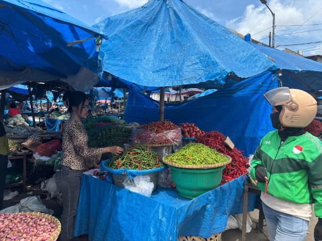 harga_cabai_di_pasar_dwikora_pematangsiantar_tembus_rp70000_per_kg