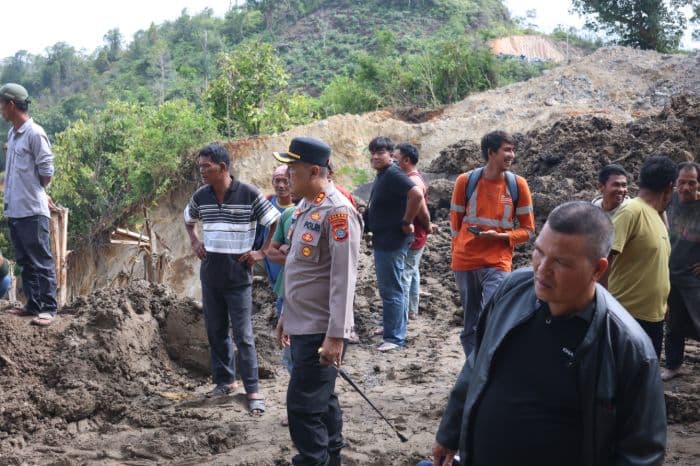 jalinsum_sipiroktarutung_belum_bisa_dilalui_pengendara_diminta_cari_jalur_alternatif