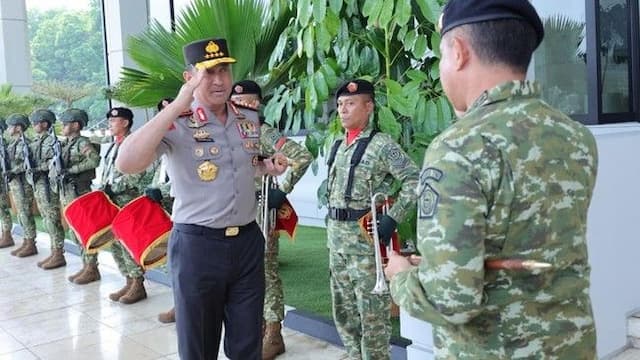 kapolri_dan_panglima_tni_sepakat_bidik_tambang_ilegal_hingga_narkoba