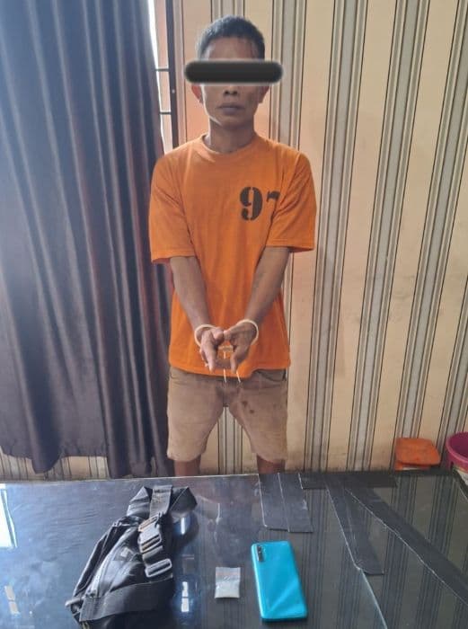 polres_tanah_karo_bekuk_pengedar_sabu_satu_unit_mobil_ikut_disita