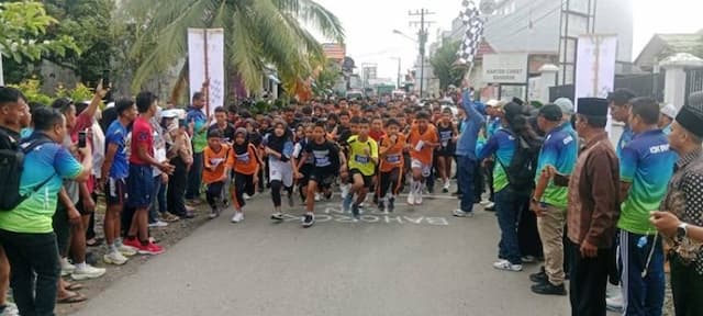 ratusan_siswa_meriahkan_bahorok_run_2025_koni_cari_bibit_atlet_muda