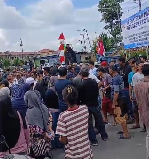 ratusan_warga_medan_utara_gelar_aksi_polres_pelabuhan_belawan_sepakati_tuntutan