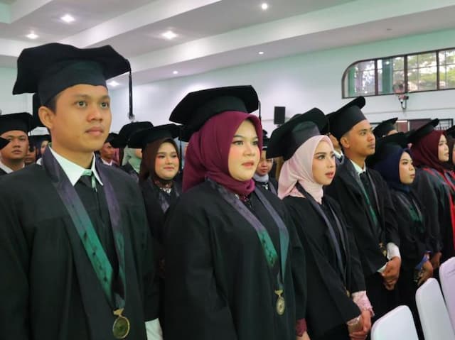 uinsu_wisuda_1736_lulusan_rektor_tekankan_karakter_dan_kompetensi_alumni