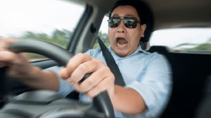 belajar_dari_avanza_terjun_ke_jurang_waspadai_tanda_rem_mobil_mulai_blong