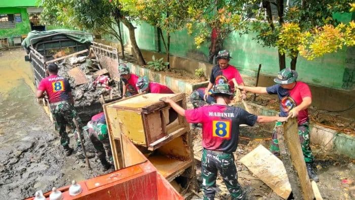 pasca_dilanda_banjir_tiga_meter_kbm_di_mtsn_2_langkat_masih_terhenti