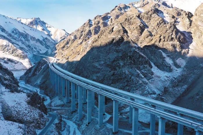 terowongan_jalan_tol_terpanjang_di_dunia_segera_dibuka