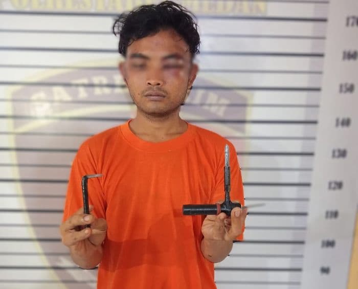 residivis_curanmor_kambuh_dihakimi_warga_sebelum_diserahkan_ke_polsek