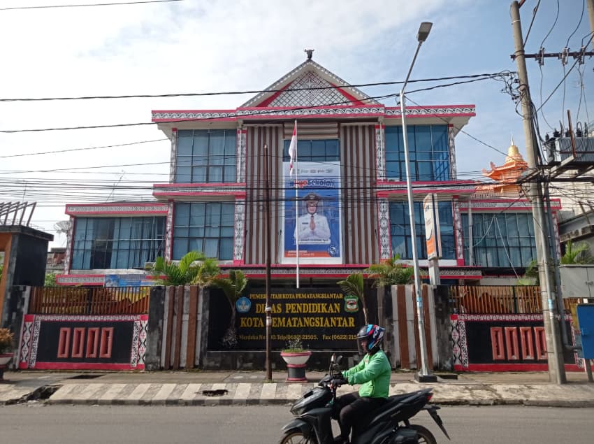 tindak_lanjuti_permendikdasmen_guru_asn_atau_pppk_di_sekolah_negeri_boleh_mengajar_di_sekolah_swasta