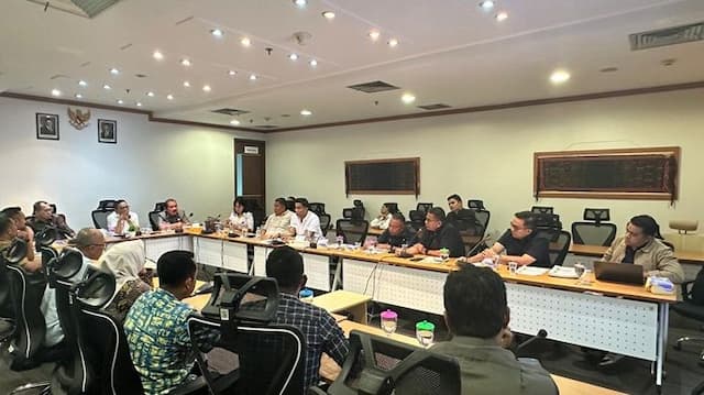 dprd_sumut_tegaskan_ptpn_ii_dan_ndp_tak_boleh_sembarangan_beri_tali_asih_di_lahan_hgu