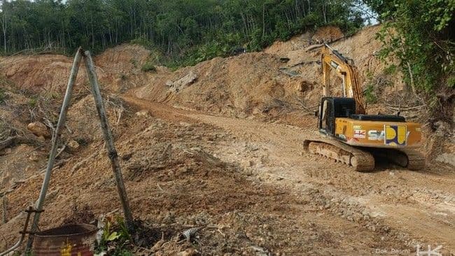 kolaborasi_kementerian_pu_dan_hutama_karya_pulihkan_jalan_tarutungsibolga_pascabencana