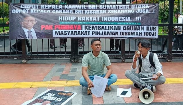 tiga_aktivis_asal_asahan_sampaikan_dugaan_penyimpangan_kur_di_gedung_kemenkeu_tapi_tak_digubris
