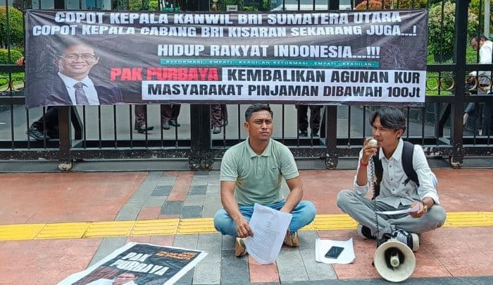 tiga_aktivis_asal_asahan_sampaikan_dugaan_penyimpangan_kur_di_gedung_kemenkeu_tapi_tak_digubris