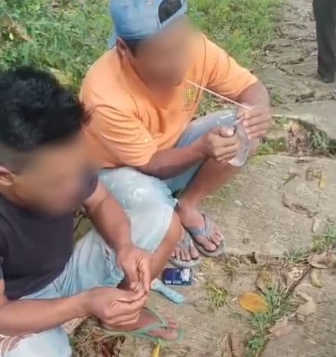 video_pria_diduga_hisap_sabu_di_sibirubiru_viral