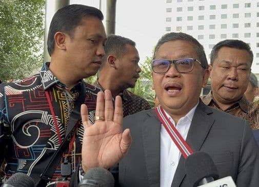 bersama_penasihat_hukumnya_hasto_datang_penuhi_panggilan_kpk
