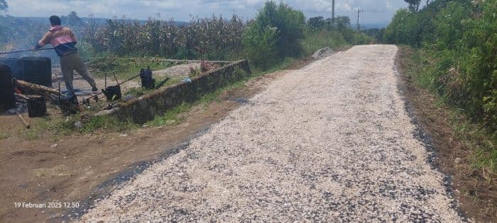 diduga_proyek_pengaspalan_terindikasi_korupsi_kades_sileuleu_diperiksa_kejari_dairi