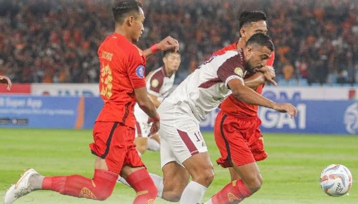 babak_pertama_super_league_persija_vs_psm_sama_kuat_11
