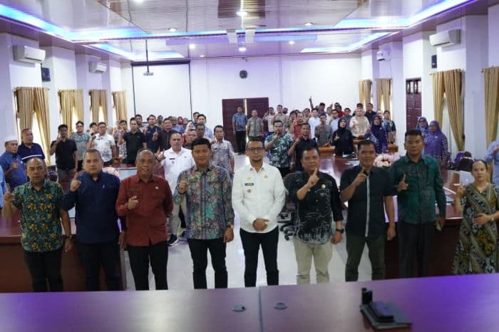 bupati_labusel_tutup_forum_perangkat_daerah_rkpd_2027